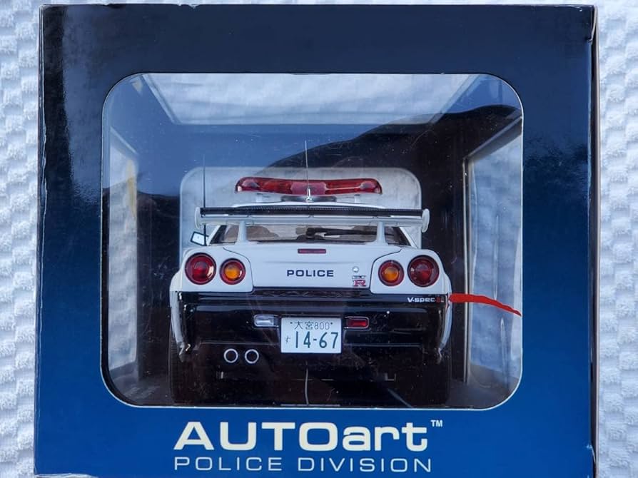 Amazon.co.jp: ドア未 Aa 1/18 オートアート ドア開閉 タイヤ
